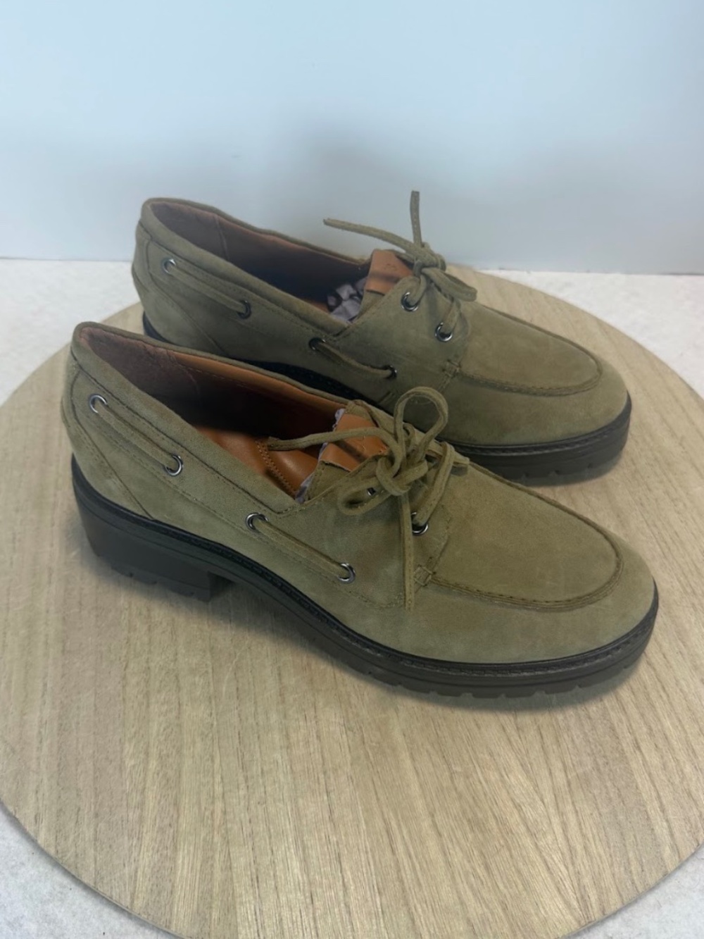 Gentle Souls Brigly Suede Boat Shoes Olive Womens 9.5 Leather New